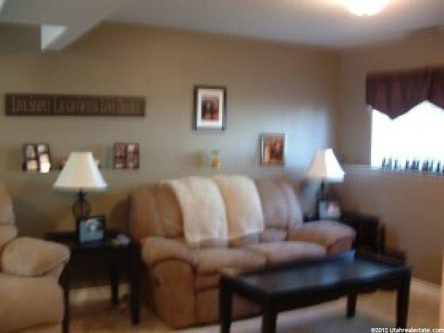 25 S 1350 W, Vernal, UT 84078 — photo 2