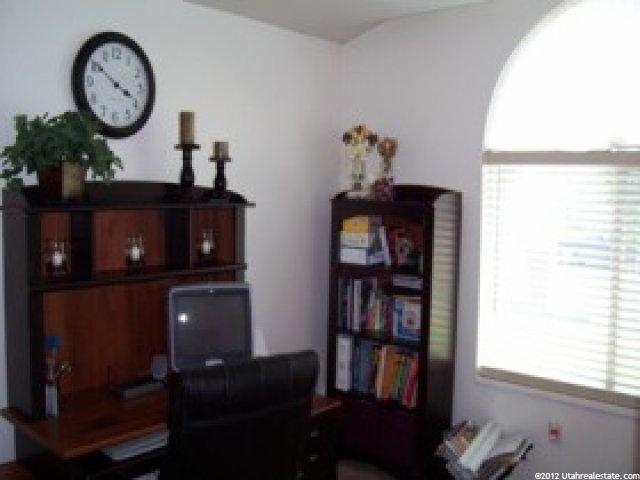 856 W 2150 S, Woods Cross, UT 84087 — photo 8