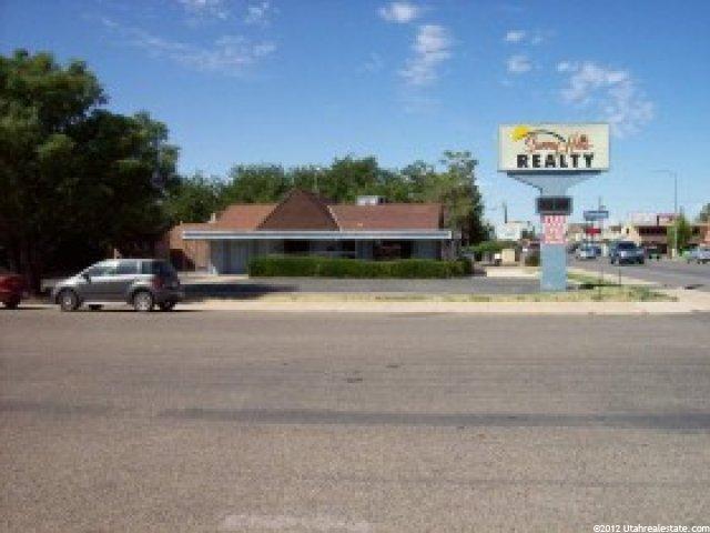221 W State St, Hurricane, UT 84737 — photo 2
