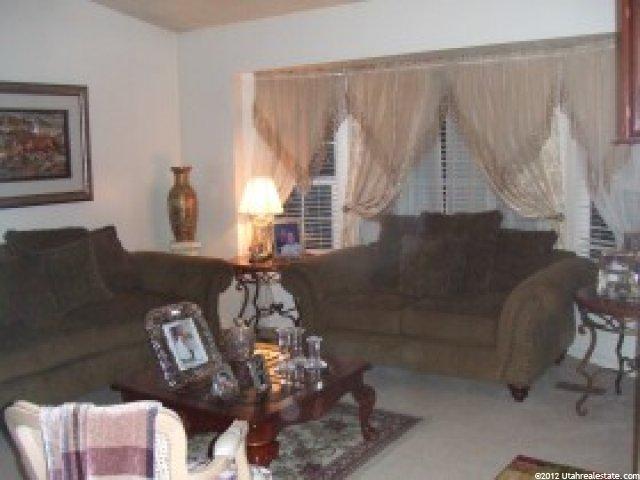 4312 Midland Dr, Roy, UT 84067 — photo 2
