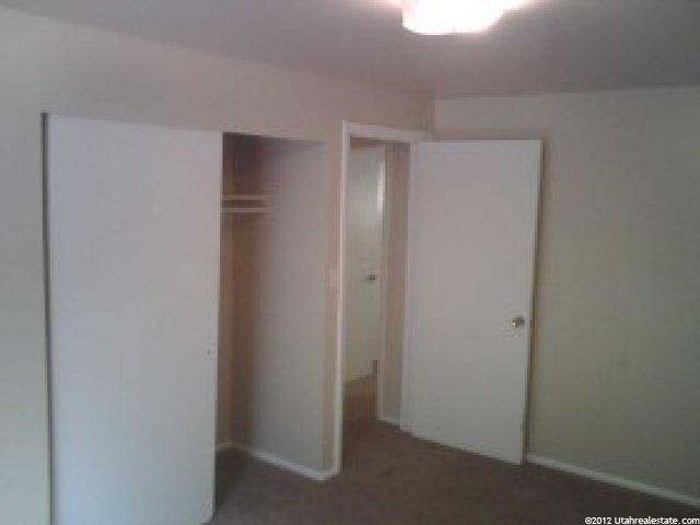 884 Garnet St, Layton, UT 84041 — photo 2