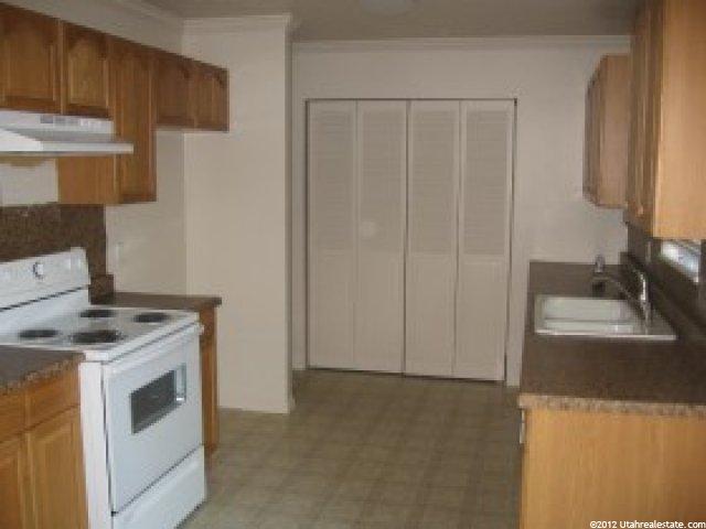 512 E 1800 S, Bountiful, UT 84010 — photo 2
