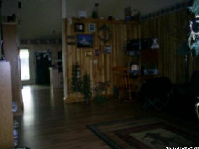 1985 Jenny Ln, Clearfield, UT 84015 — photo 3