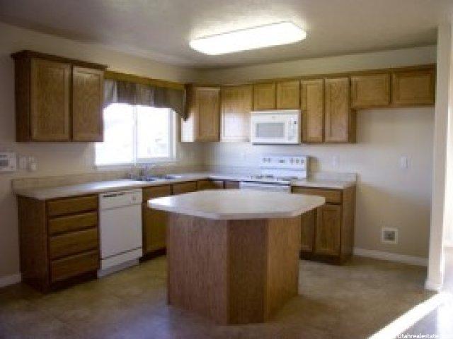 2838 W 2300 N, Clinton, UT 84015 — photo 4