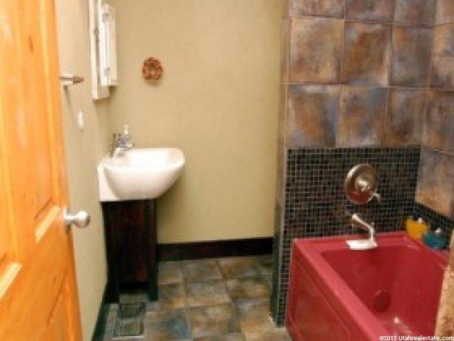 3546 E Brockbank Dr, Salt Lake City, UT 84124 — photo 7