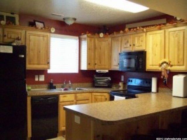 346 W 1925 N, Harrisville, UT 84404 — photo 2