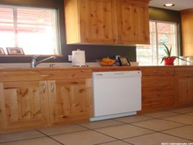 190 W 1800 S, Bountiful, UT 84010 — photo 9