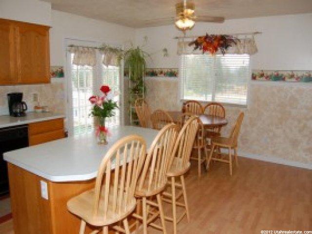 387 W 1375 N, Centerville, UT 84014 — photo 4