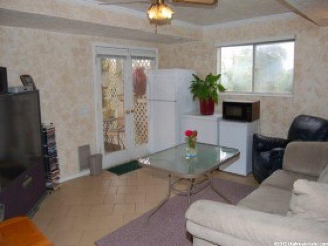 387 W 1375 N, Centerville, UT 84014 — photo 5