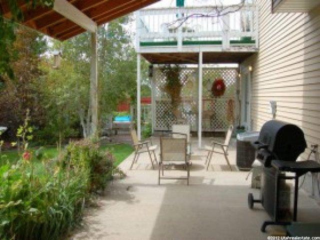 387 W 1375 N, Centerville, UT 84014 — photo 9