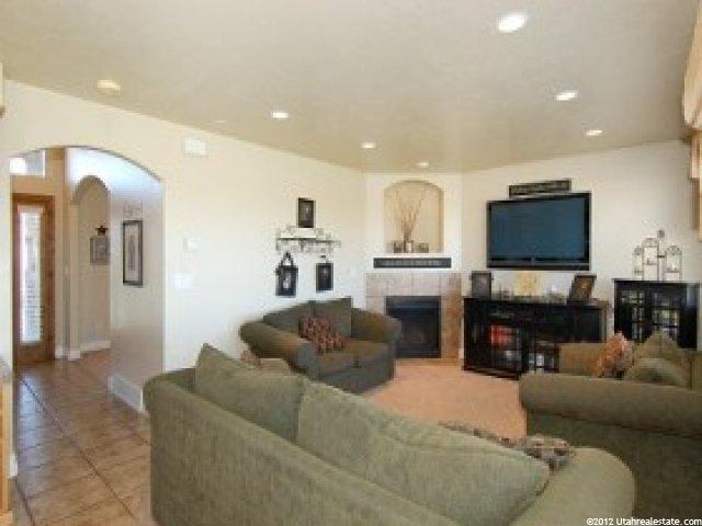 1407 N 3455 W, Clinton, UT 84015 — photo 2