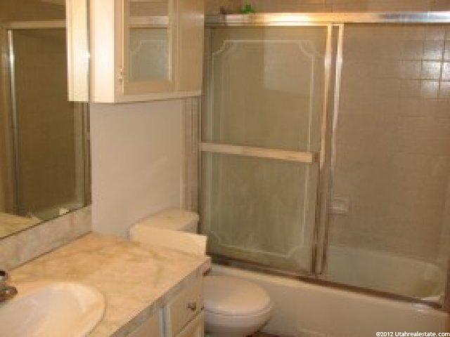 862 E 575 N, Layton, UT 84041 — photo 10