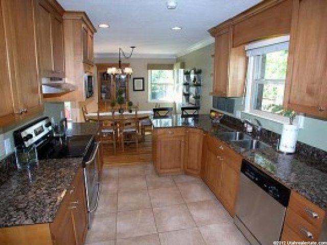 460 E Center St, Bountiful, UT 84010 — photo 2