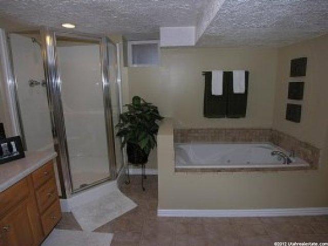 460 E Center St, Bountiful, UT 84010 — photo 11