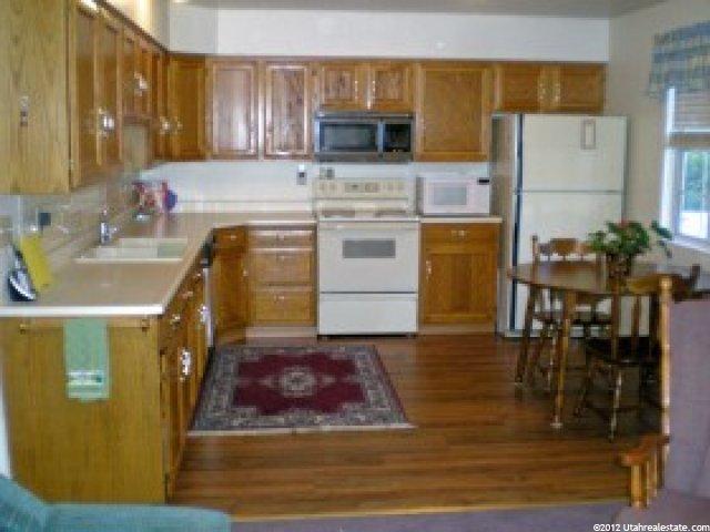 499 N 200 W #2, Bountiful, UT 84010 — photo 2