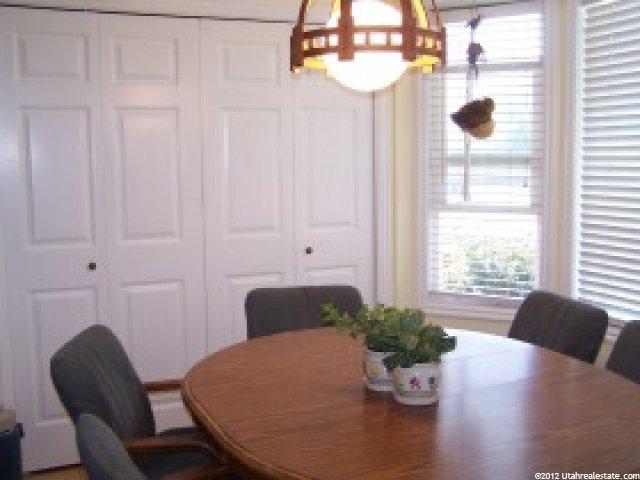 562 S 10 W, Farmington, UT 84025 — photo 2