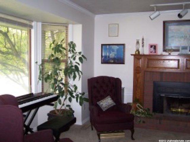 562 S 10 W, Farmington, UT 84025 — photo 3
