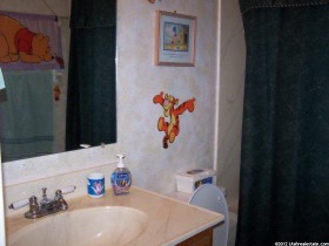 562 S 10 W, Farmington, UT 84025 — photo 7