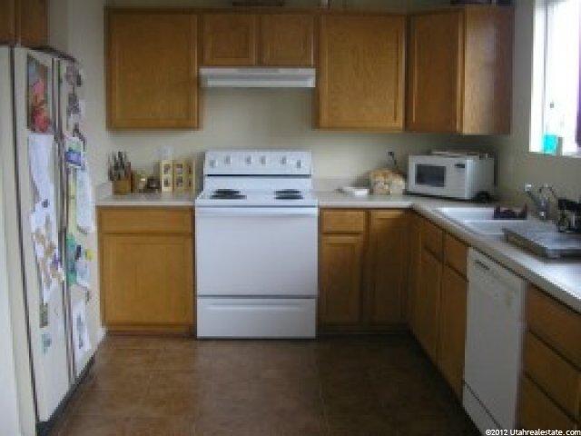 5408 S 4225 W, Roy, UT 84067 — photo 4