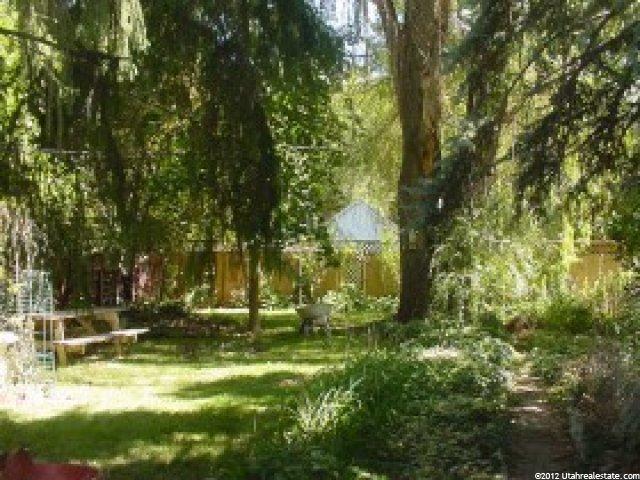 2566 S Harrison Blvd E, Ogden, UT 84401 — photo 2