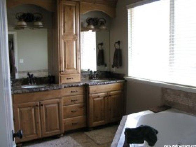 3022 E 25 S, Layton, UT 84040 — photo 10