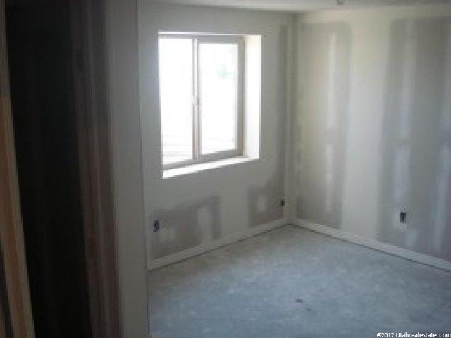 2483 W 2650 N, Clinton, UT 84015 — photo 10