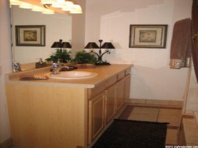 164 E 400 S, St. George, UT 84770 — photo 7