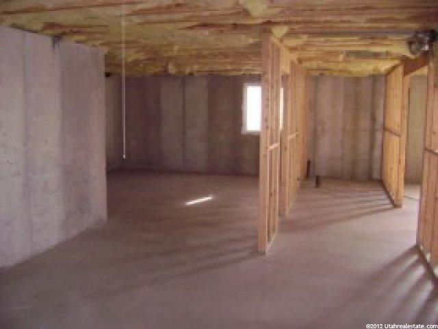 2581 W 1890 N, Clinton, UT 84015 — photo 8