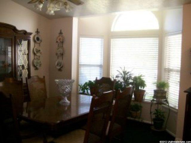 11387 S Oak Brush Dr E, Sandy, UT 84070 — photo 2