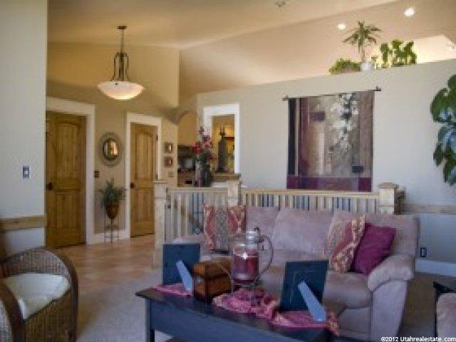 12511 S Bear Cub Cir E, Draper, UT 84020 — photo 2