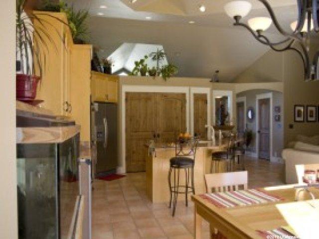 12511 S Bear Cub Cir E, Draper, UT 84020 — photo 5