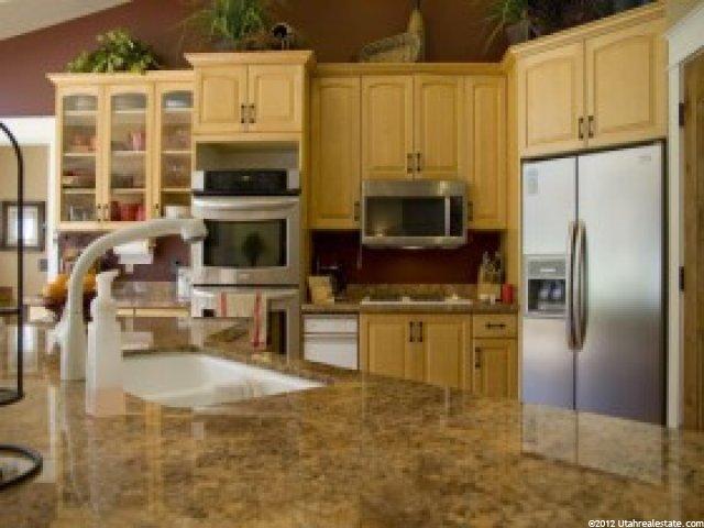 12511 S Bear Cub Cir E, Draper, UT 84020 — photo 8