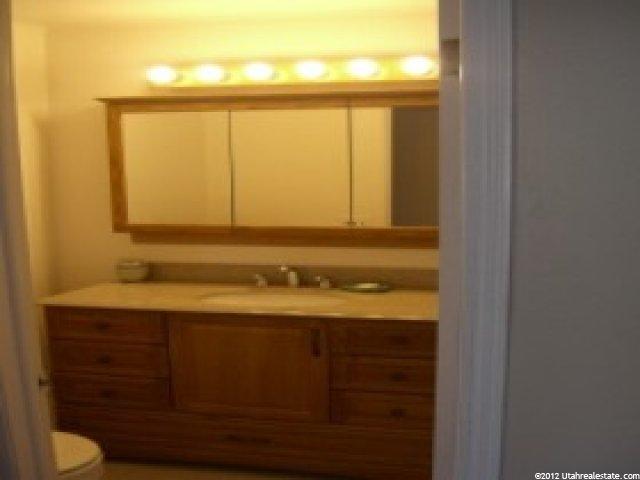 872 E Holly Ave, Murray, UT 84107 — photo 11