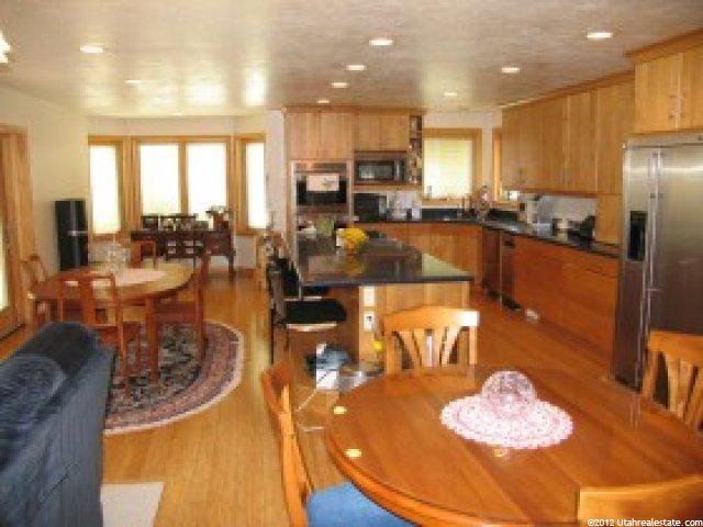 359 E Glen Croft S, Sandy, UT 84070 — photo 5