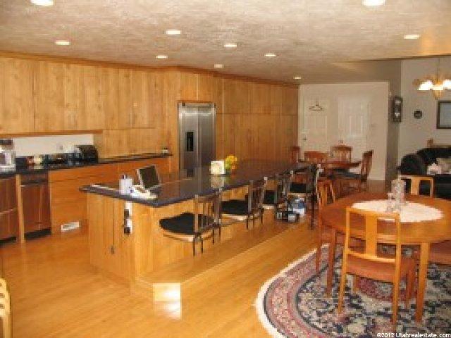 359 E Glen Croft S, Sandy, UT 84070 — photo 6