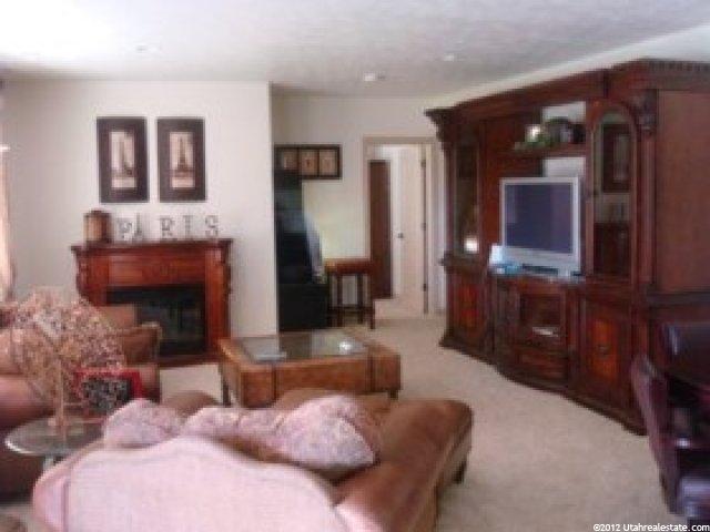 1122 S Emry Ct, Fruit Heights, UT 84037 — photo 11