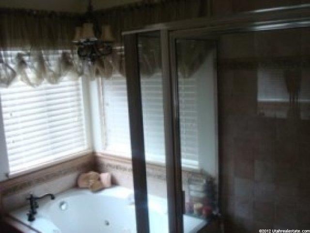 1122 S Emry Ct, Fruit Heights, UT 84037 — photo 8