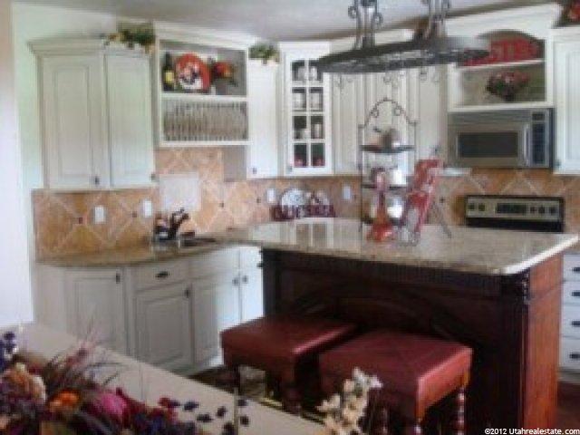 1122 S Emry Ct, Fruit Heights, UT 84037 — photo 10