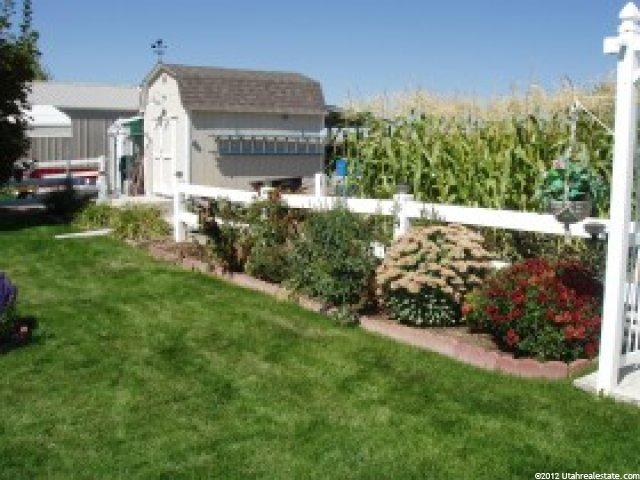 895 E Main St, Wellsville, UT 84339 — photo 10