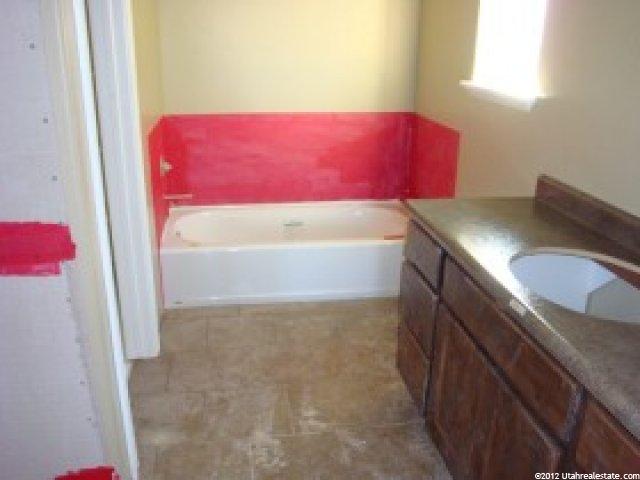 3822 S 475 W, Vernal, UT 84078 — photo 9