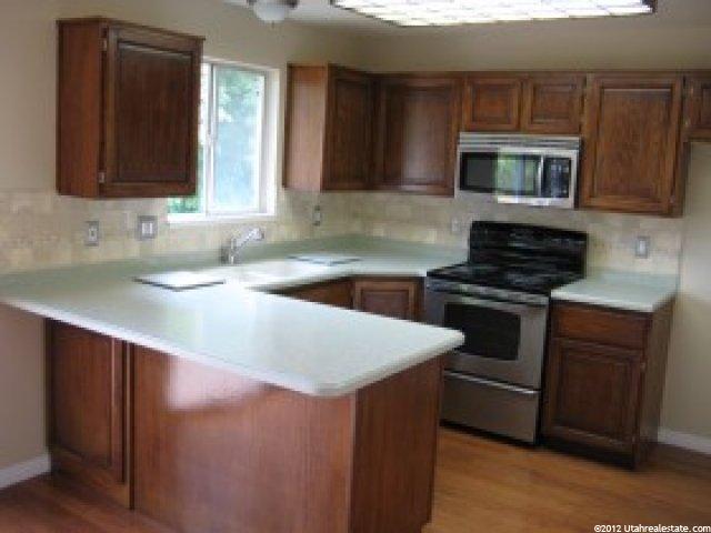 5582 S 3100 W, Roy, UT 84067 — photo 6