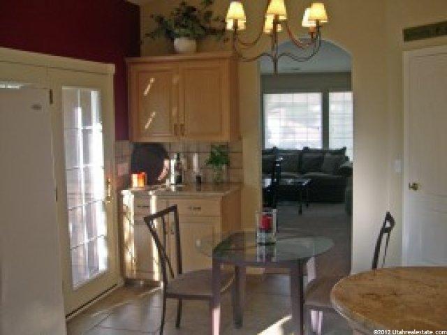 2747 Paria Cir, Bloomington, UT 84790 — photo 4