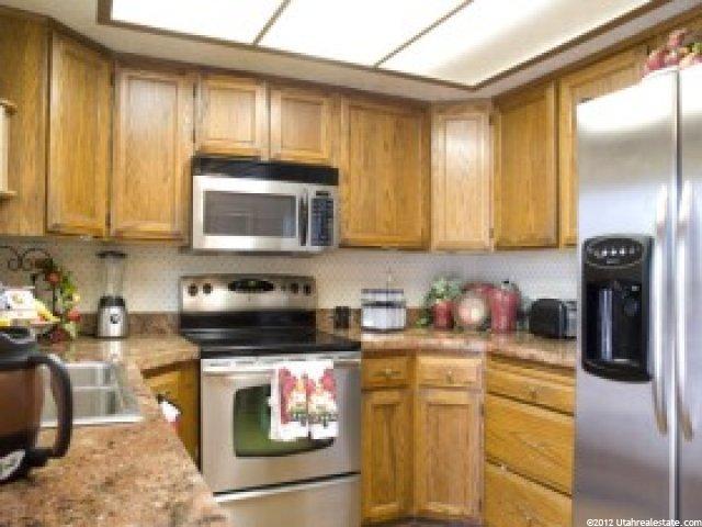 4867 S 3000 W, Roy, UT 84067 — photo 5