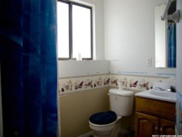 2252 S 400 W, Clearfield, UT 84015 — photo 2