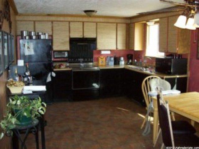 880 E 300 N, Roosevelt, UT 84066 — photo 3