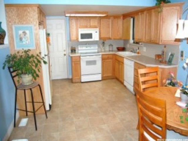 283 W 800 S, Bountiful, UT 84010 — photo 3
