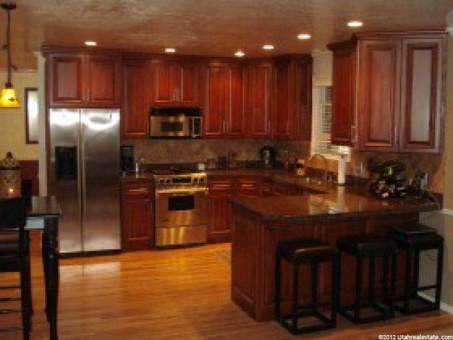 332 Shamrock Dr, Murray, UT 84107 — photo 3