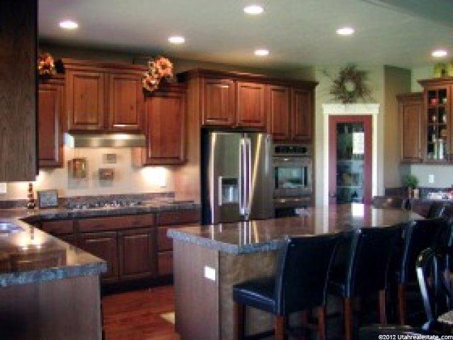 275 Edgehill Dr, Providence, UT 84332 — photo 2