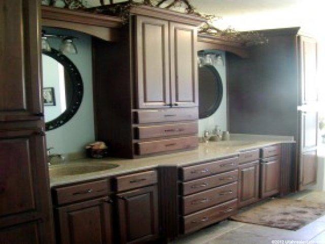275 Edgehill Dr, Providence, UT 84332 — photo 3