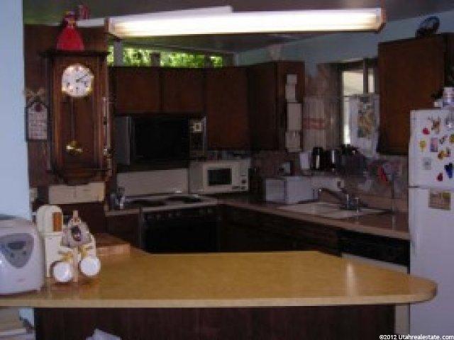 8408 Colene Dr, Sandy, UT 84094 — photo 3